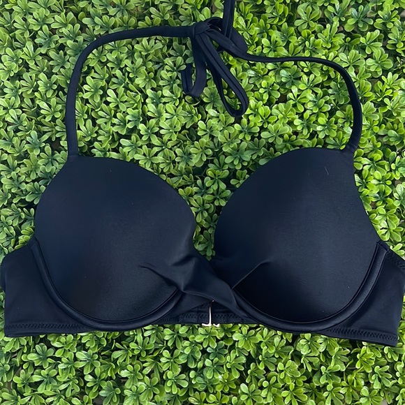 💥 Black Bikini Top Twist Front Push-up with Underwire | Size 36B - Picture 2 of 6
